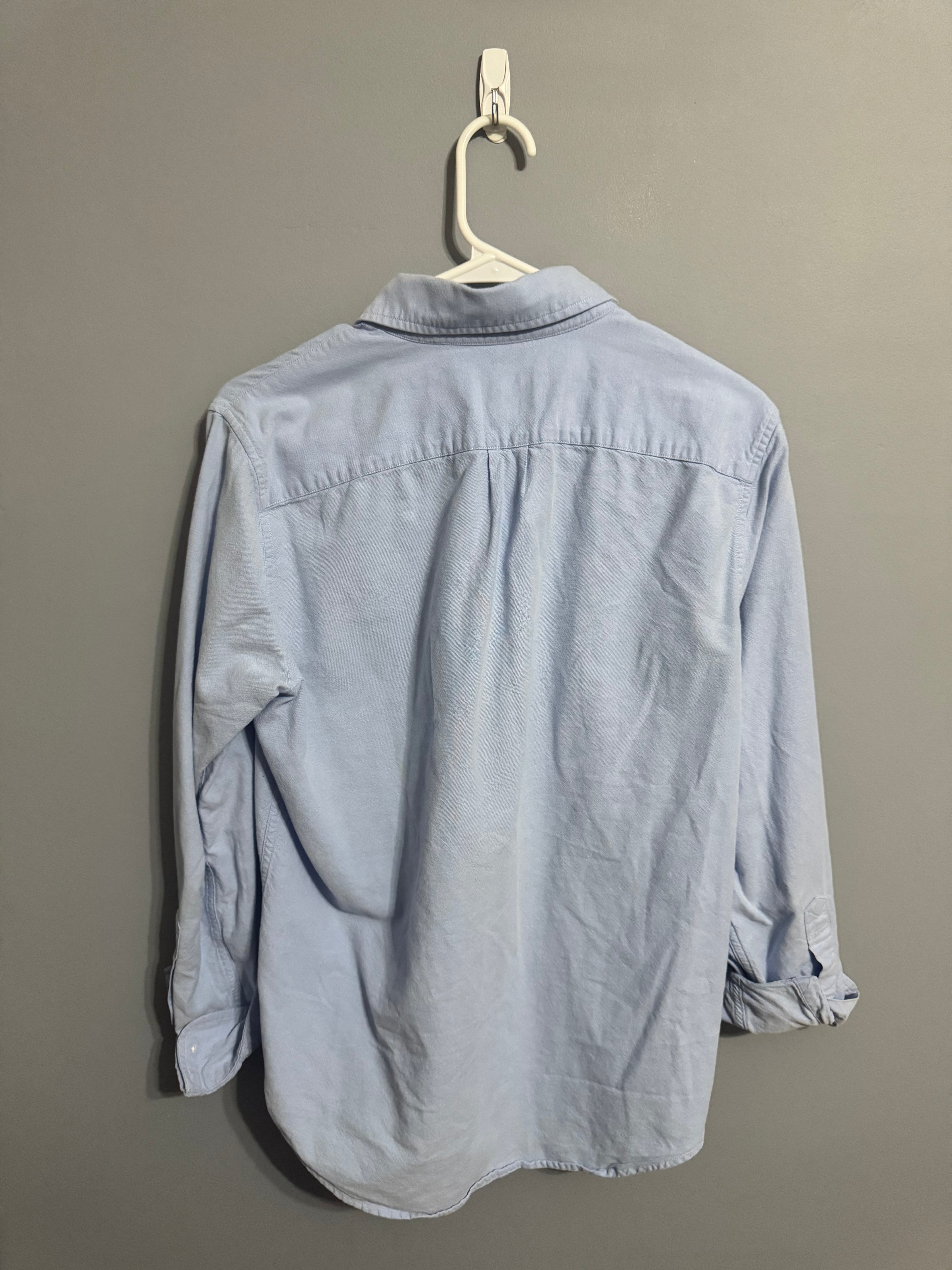 Abercrombie & Fitch Light Blue Button-Down Shirt – Men’s Small (Muscle Fit)