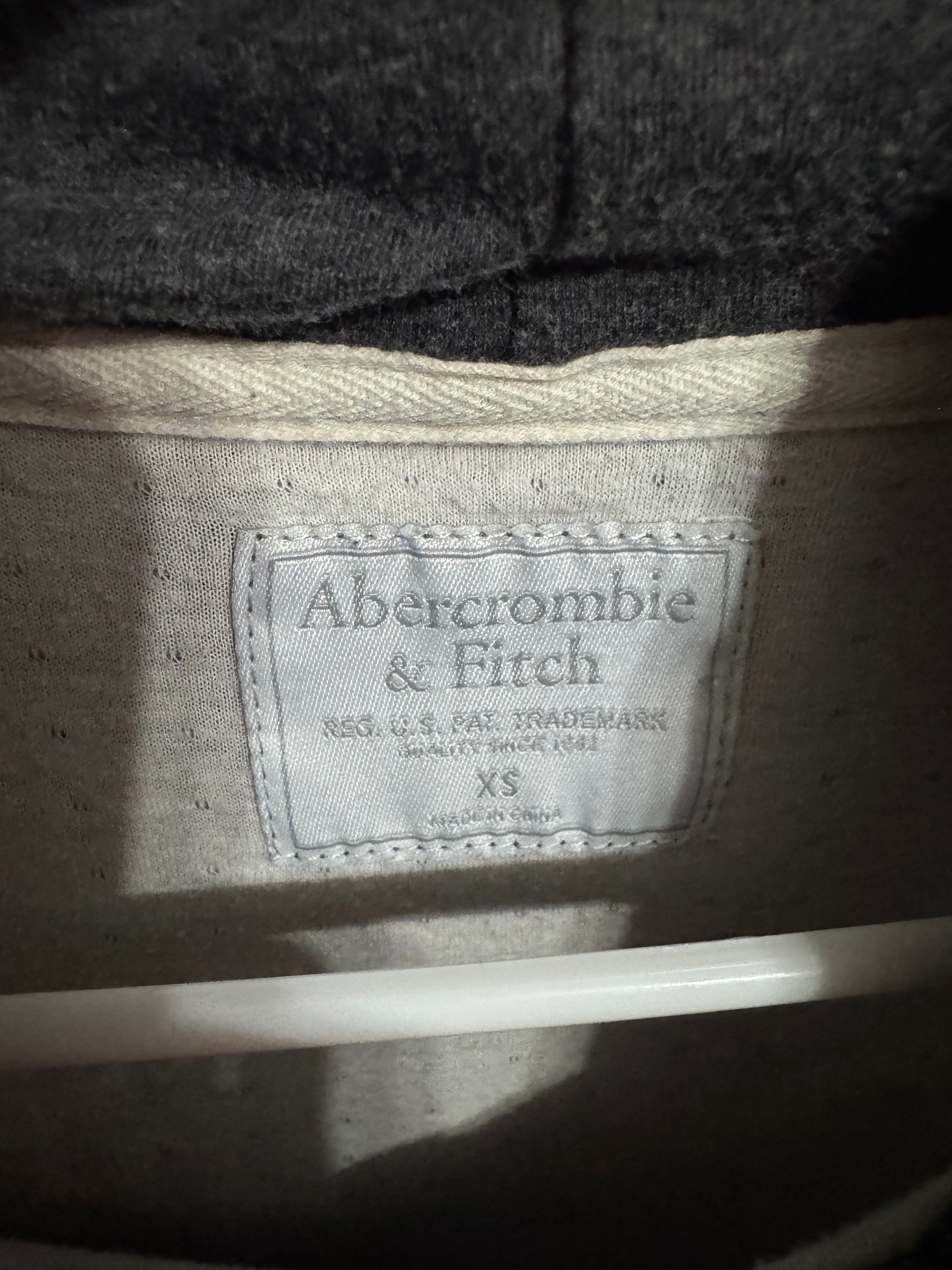 Abercrombie & Fitch Lightweight Charcoal Hoodie – XS