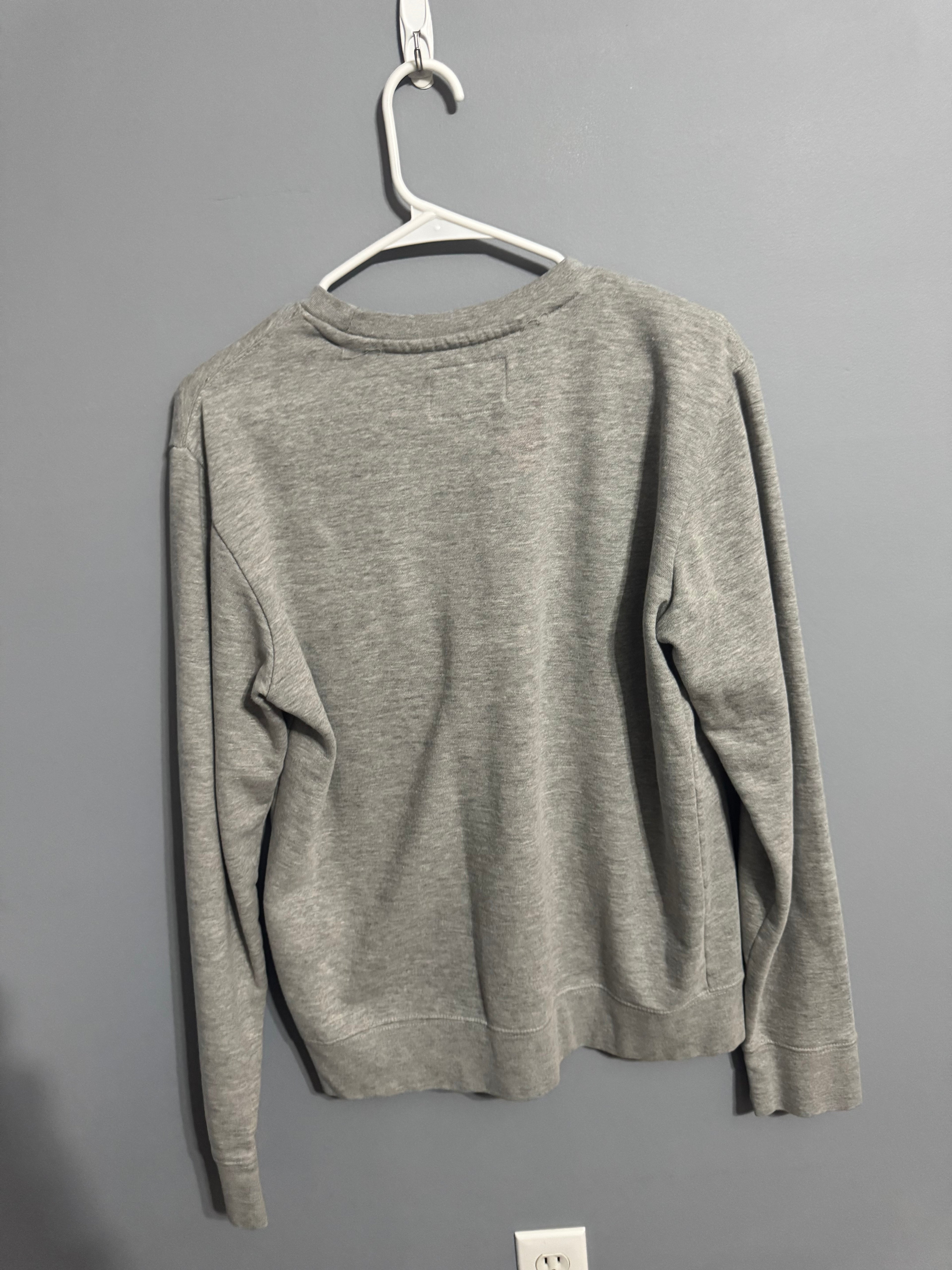 Champion Gray Crewneck Sweatshirt – Size Small