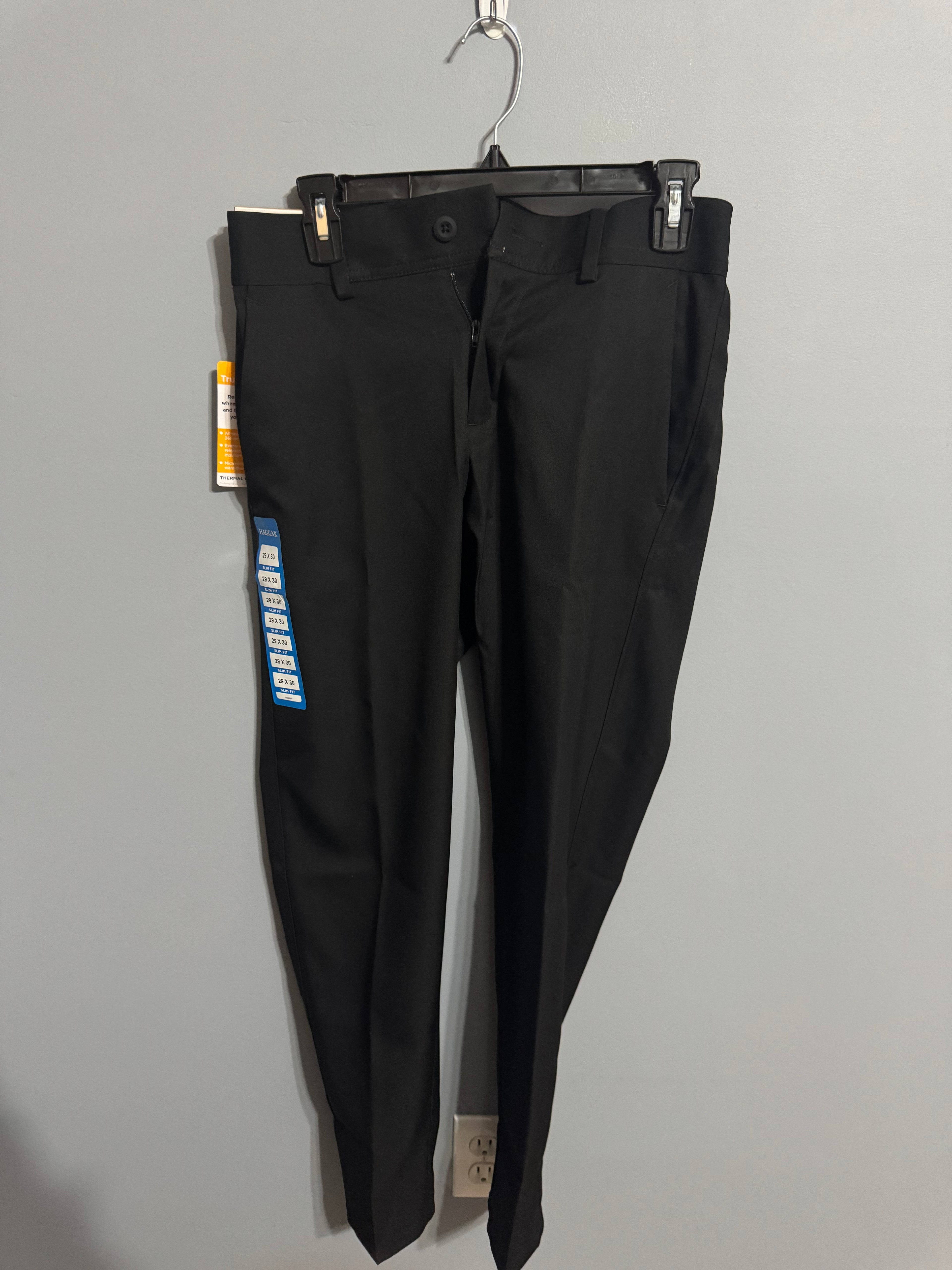 Haggar 365 Modern Flex Slim Fit Pants – Black (29x30)