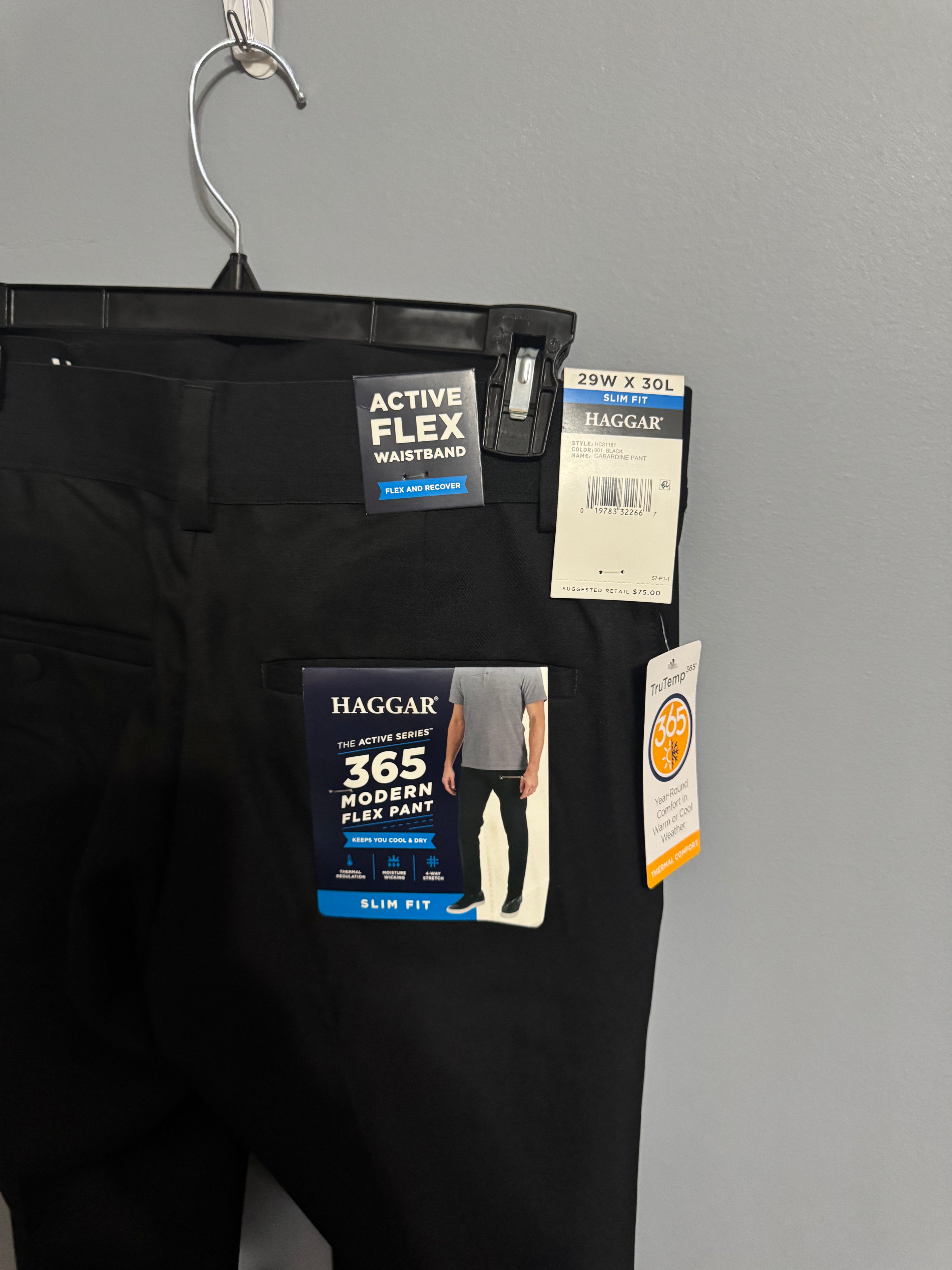 Haggar 365 Modern Flex Slim Fit Pants – Black (29x30)
