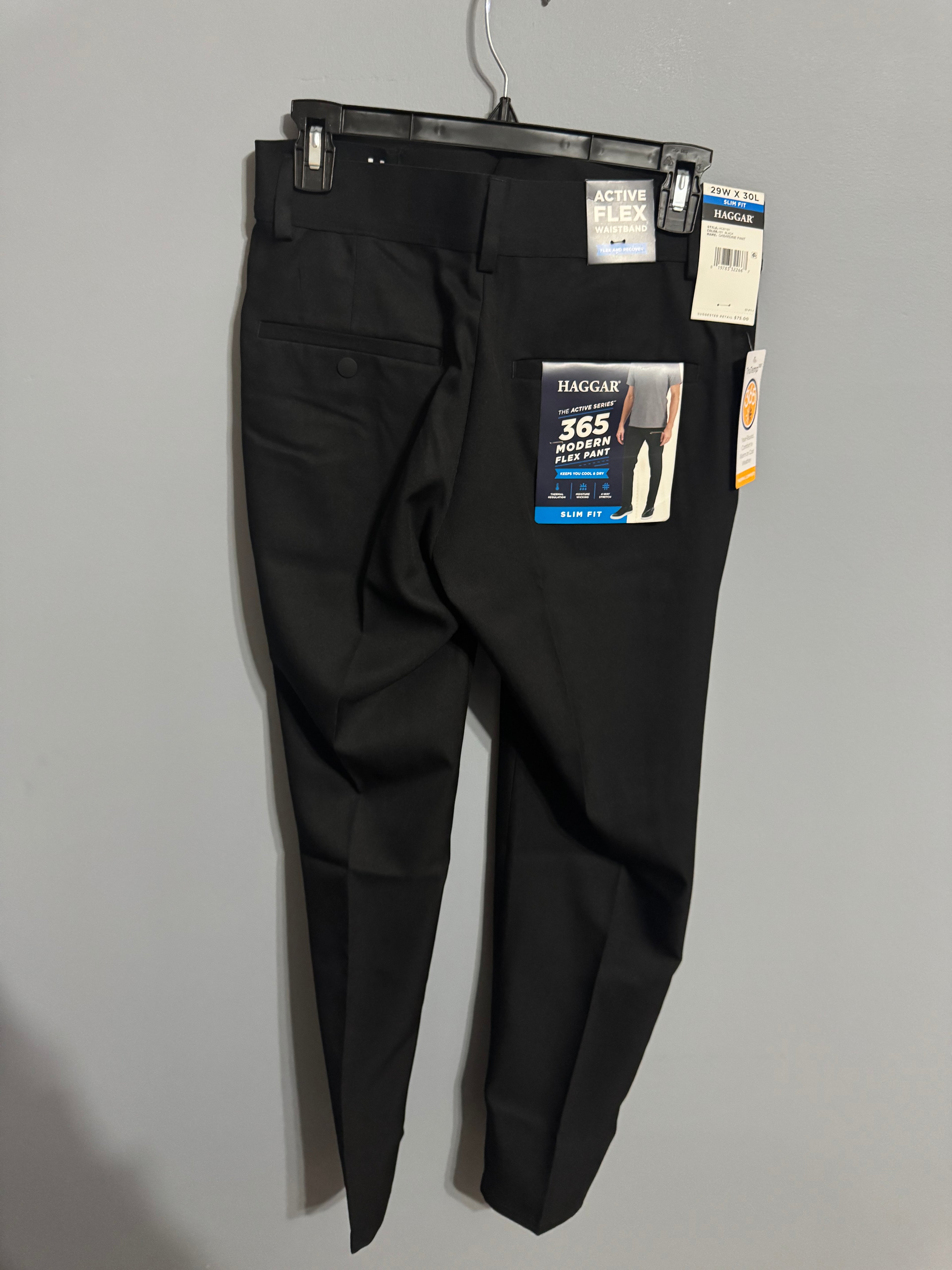 Haggar 365 Modern Flex Slim Fit Pants – Black (29x30)