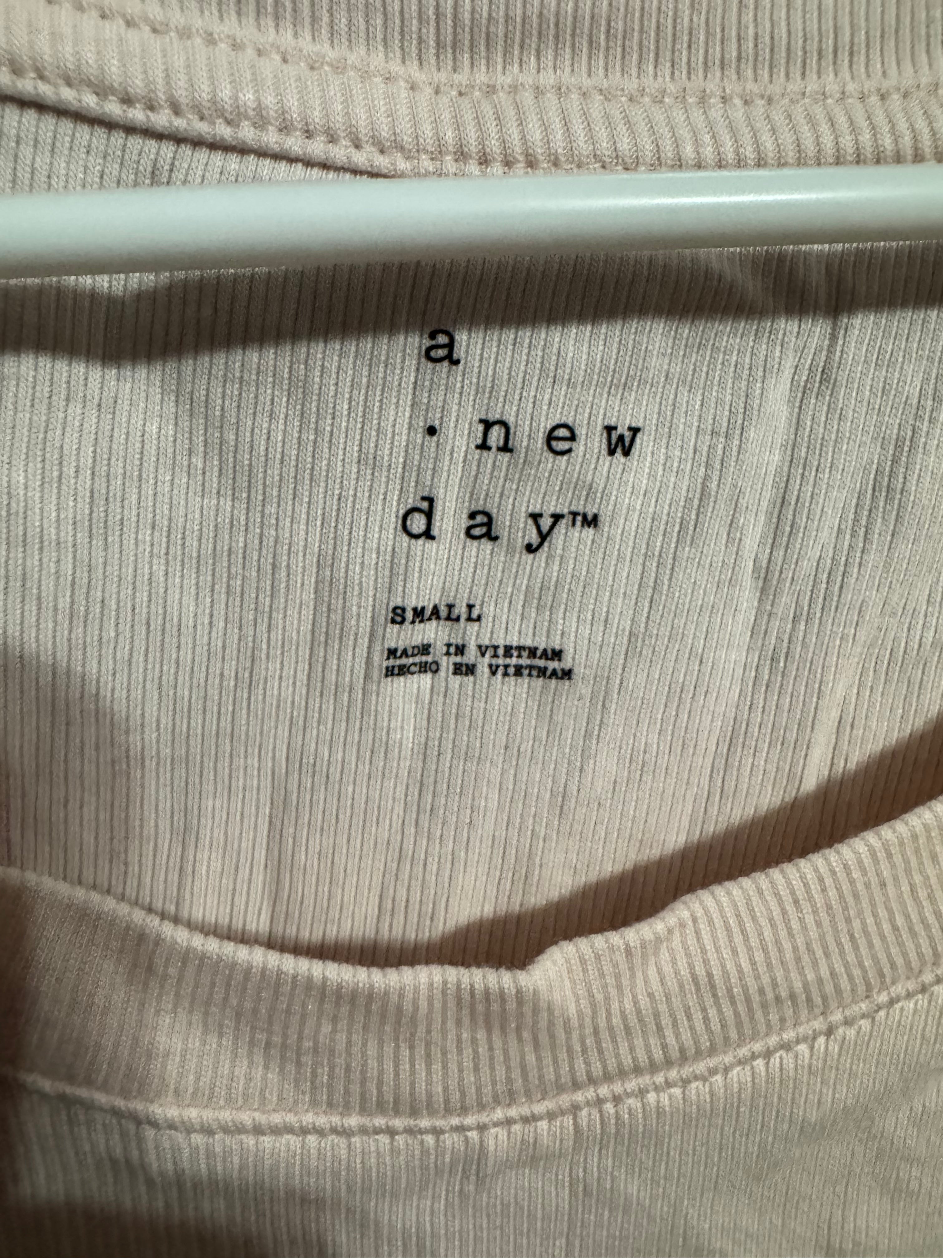 Cream Ribbed Short-Sleeve Tee – A New Day – Women’s Small