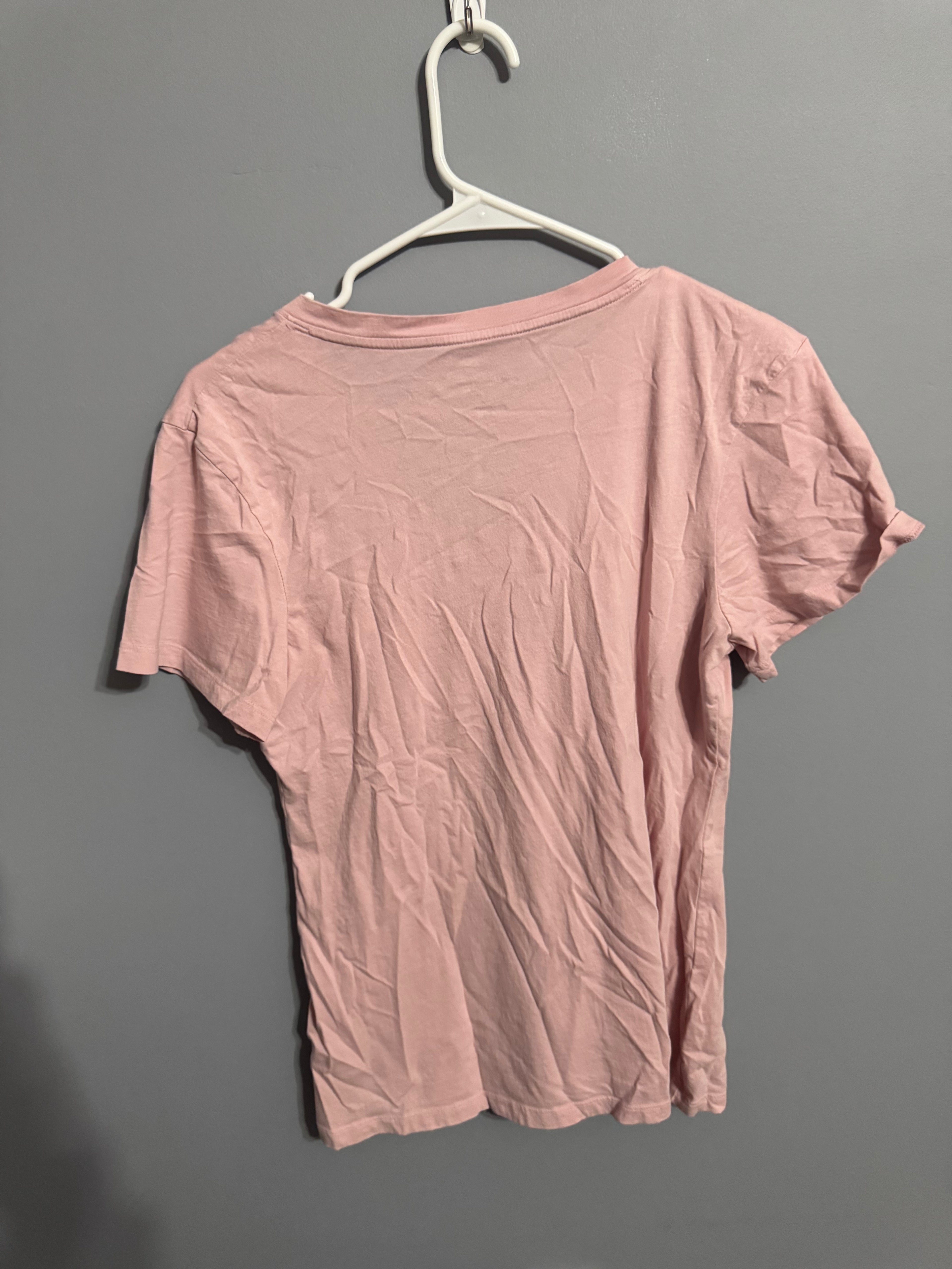 Universal Thread Soft Pink V-Neck Tee – Size Small