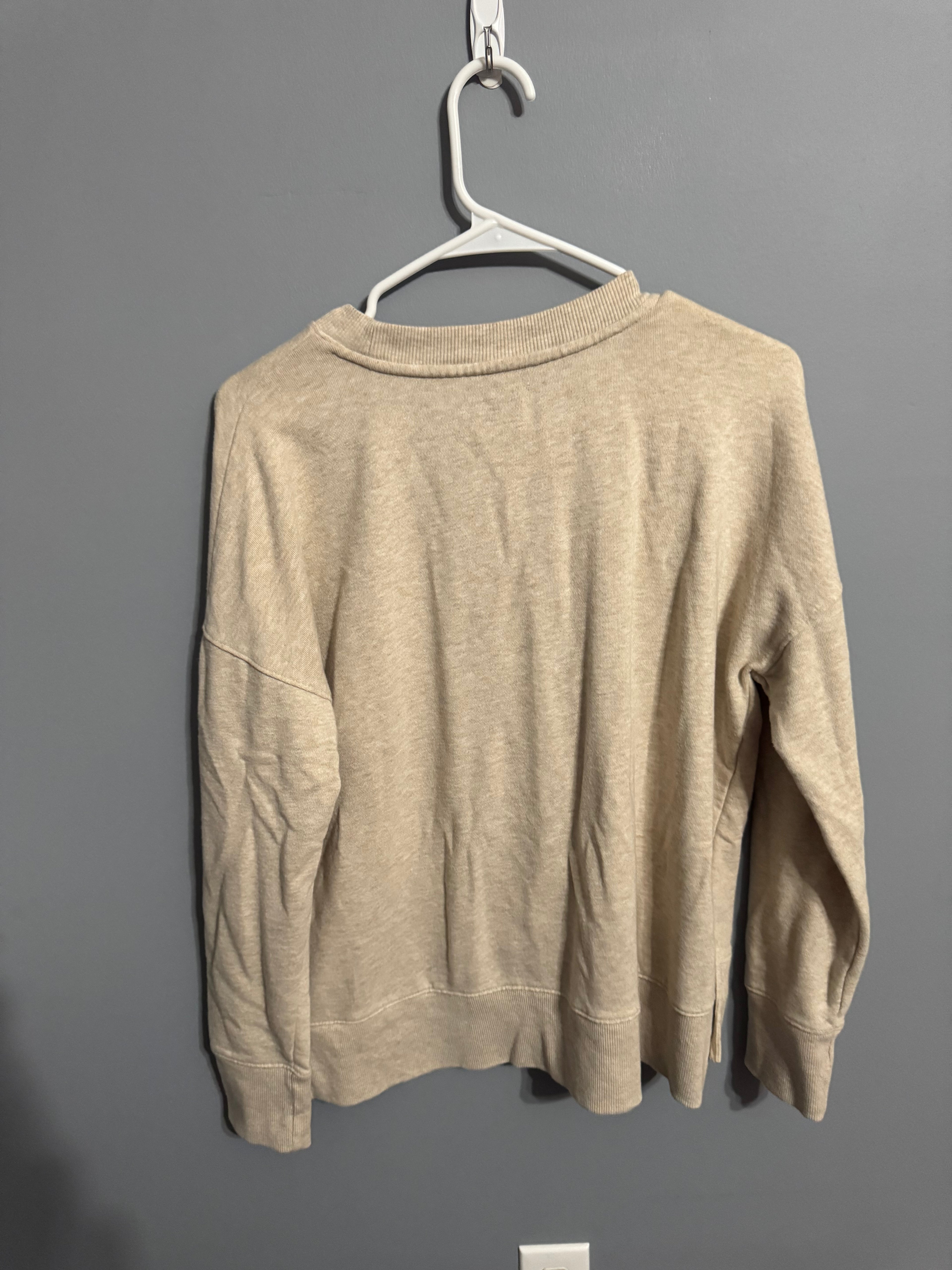 Time and Tru Women’s Oatmeal Heather Crewneck Sweatshirt – Size M