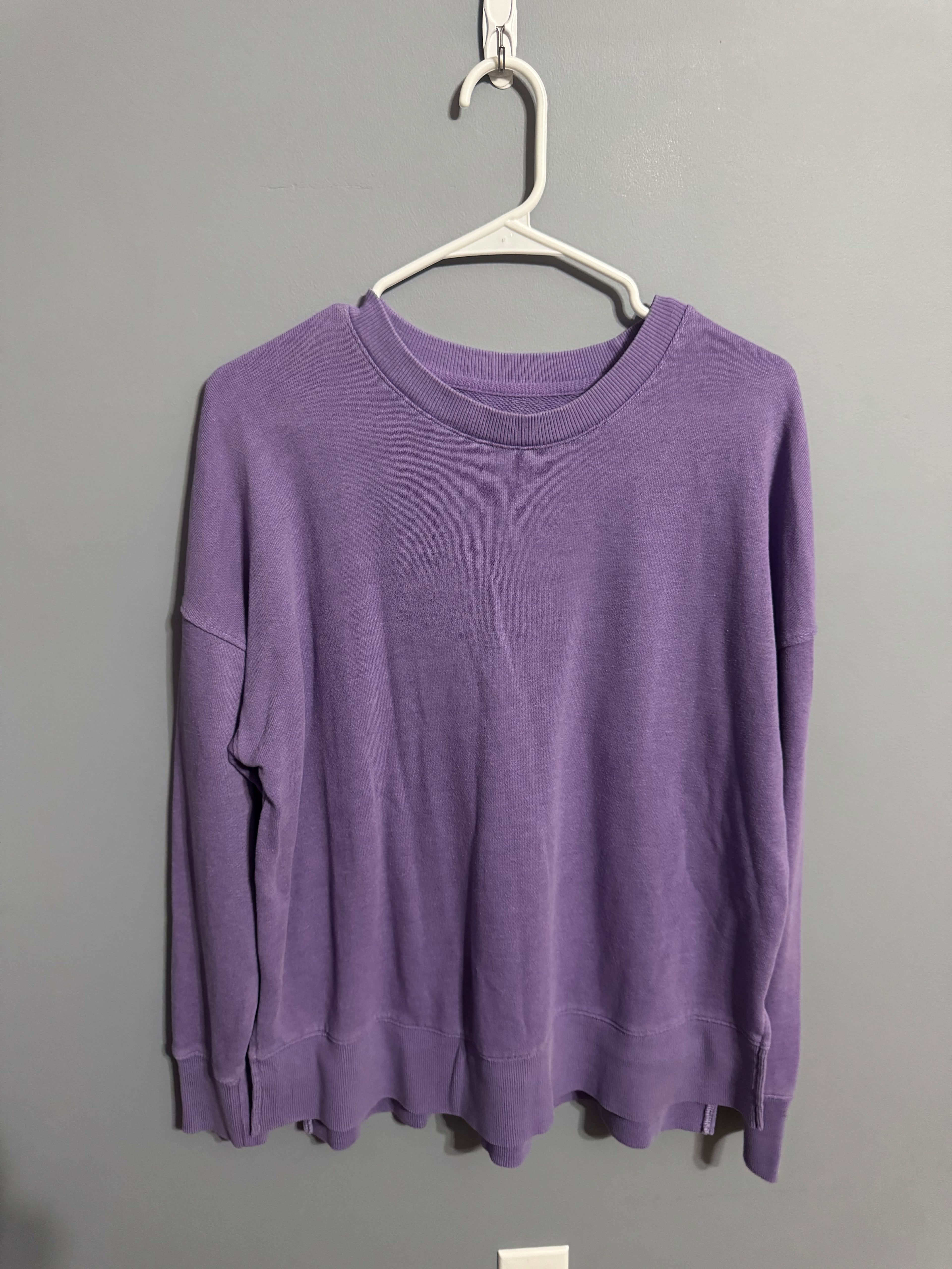 Time and Tru Women’s Purple Heather Crewneck Sweatshirt – Size M